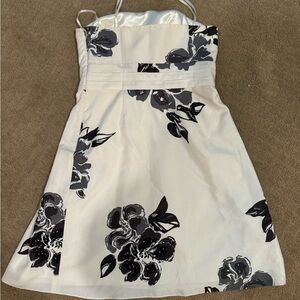 Formal strapless dress